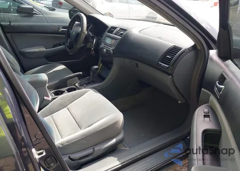 2006 Honda Accord 2.4 Lx from USA, damaged, VIN 3HGCM56466G710597